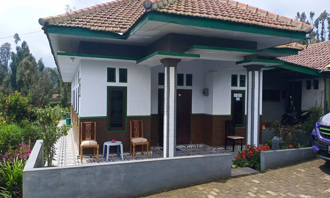 Ngadisari House | Villa with Mount Bromo Direct Access and Sunrise View