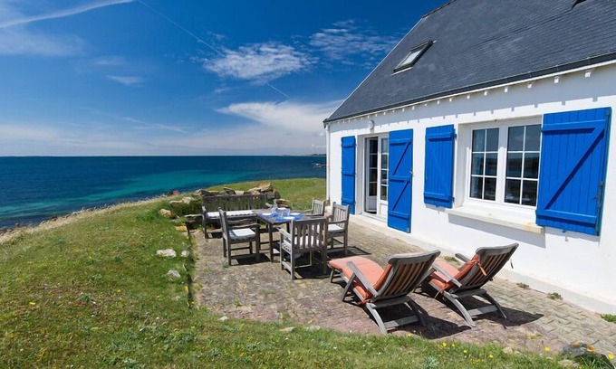 Nevez Villa | Villa with panoramic sea view in Nevez, near Pont-Aven, free Wi-fi access,