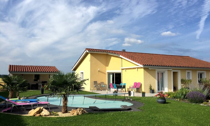 Chateau-Gaillard Villa | Villa with pool, terraces and large garden