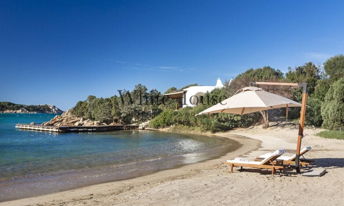 Liscia di Vacca Villa | Villa with Pool, Beach, Wharf in Porto Cervo