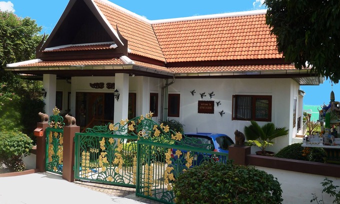 Plai Laem House | Villa with pool and fantastic views, a few minutes drive from the beach