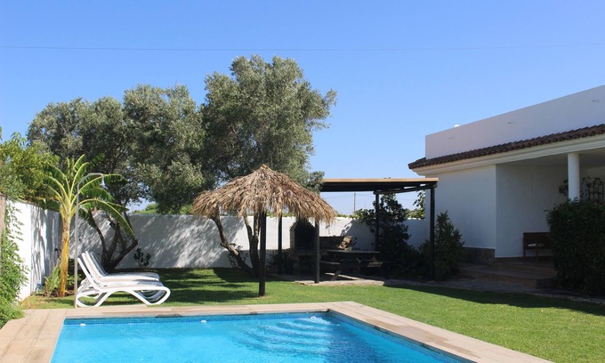 Campano Ski Chalet | Villa with pool and private garden near Roche