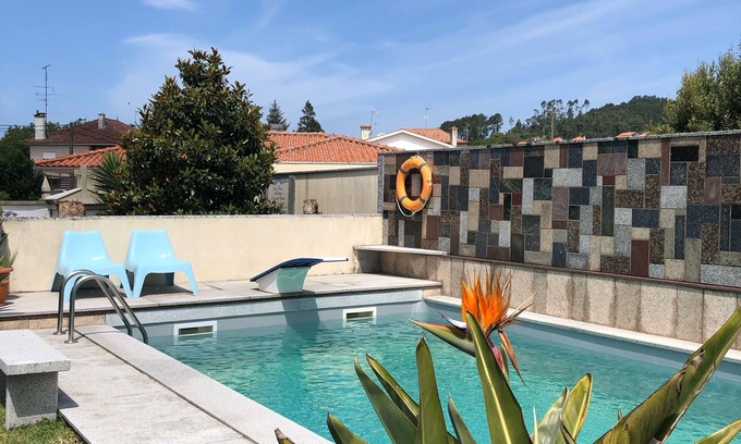 Vila Nova d'Anha Villa | Villa with Pool - Beach, River and City