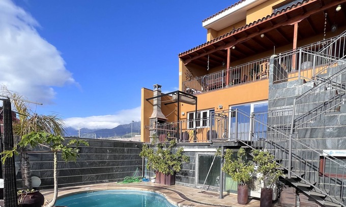 El Rosario Villa | Villa with private pool, WIFI and BBQ