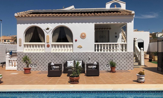 Mazarron Villa | Villa with private pool, enclosed garden, BBQ(plancha), solarium with mountain view