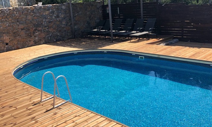 Mariou Villa | VILLA WITH PRIVATE POOL AND SPECTACULAR SCENIC VIEWS OF THE SEA AND MOUNTAINS