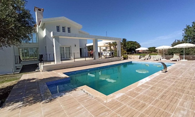 Kyrenia District Villa | Villa with Swimming pool