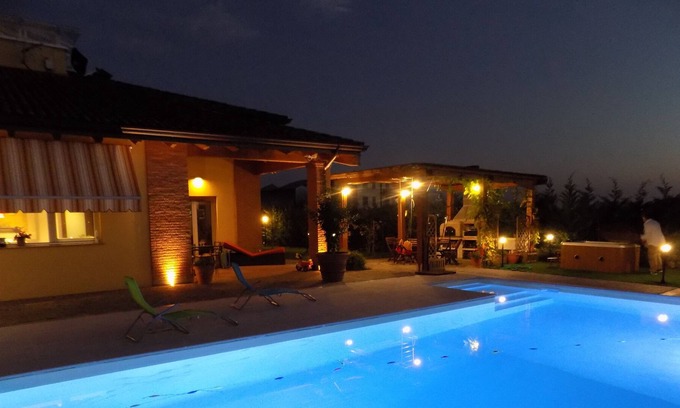San Lazzaro Villa | villa with swimming pool and Spa