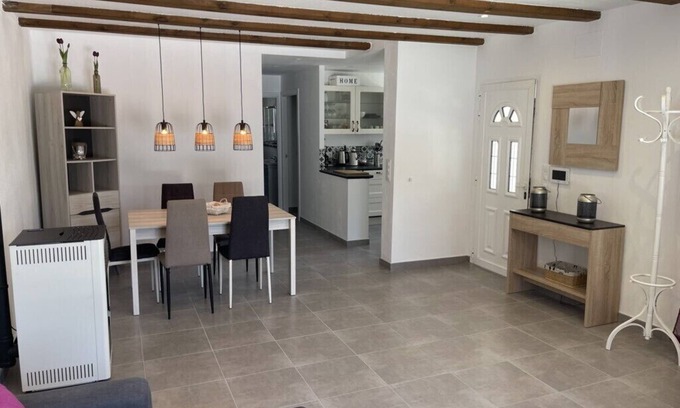 Els Poblets Villa | Villa with wifi, 2 bedrooms, 2 bathrooms, 3 air conditioning units and private pool