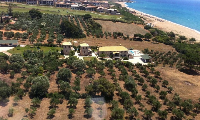 Romanos Villa | Villa Yialenia Estate