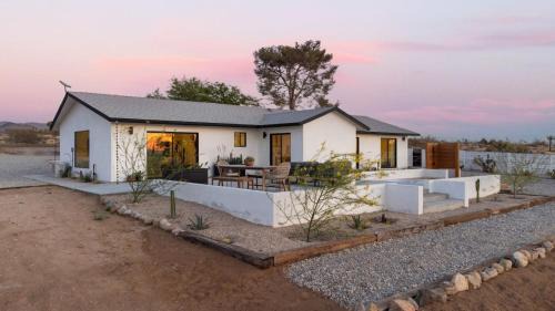 Yucca Valley House | Villa Yoku By The Cohost Company