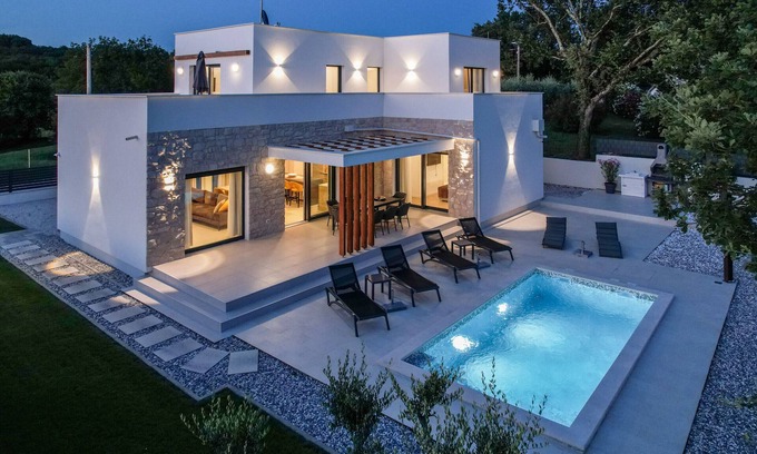 Marasi Villa | Villa Zanetta pet friendly near Poreč for 6 people with sea view & private pool