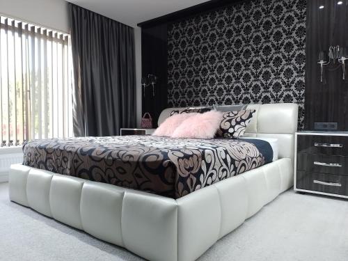 Holubyne House | Villa Zephyrus Вілла Зефір