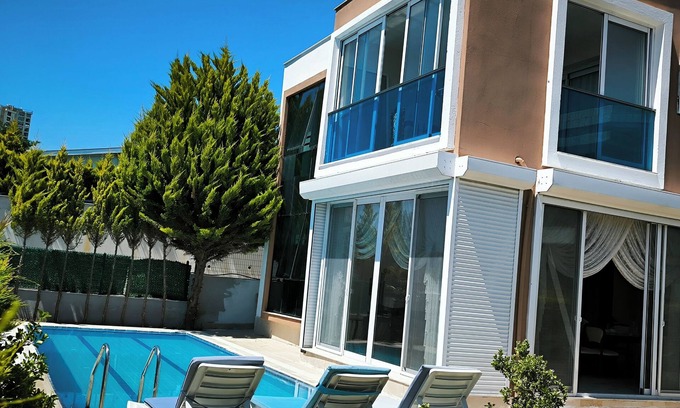 Kusadasi Villa | Villa Zeytin, 4-bedroom villa, private pool
