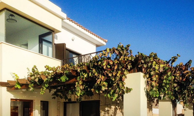 Tala Villa | Villa Zivania - Spacious Private Villa in Quiet Cul-De-Sac near Tala Square