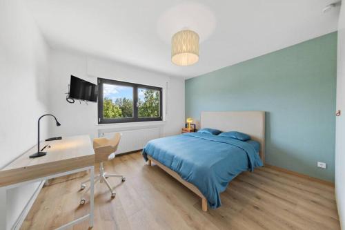 Roeser Apartment | Villa66 Private bedroom 3 - Shared Kitchen