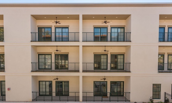 King City Apartment | Village area, brand new luxury, one bedroom condo. FLETC Friendlly