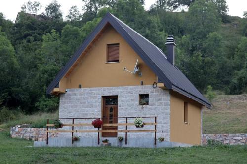 Poscenje House | Village House Baco