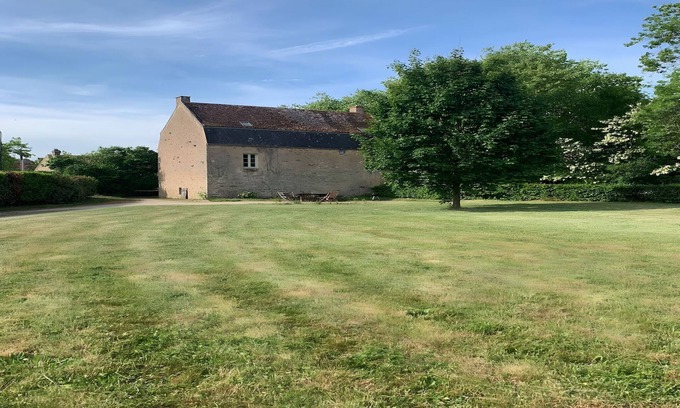 Vault-de-Lugny House | Village House in Burgundy near Vézelay Basilica