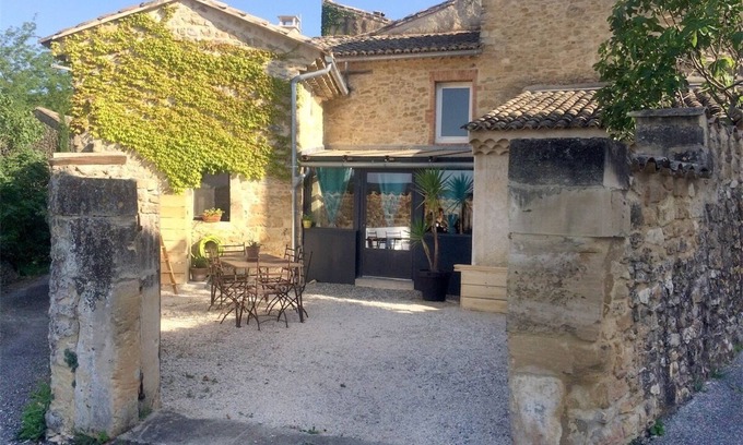 Sabran House | Village house le Bastidon