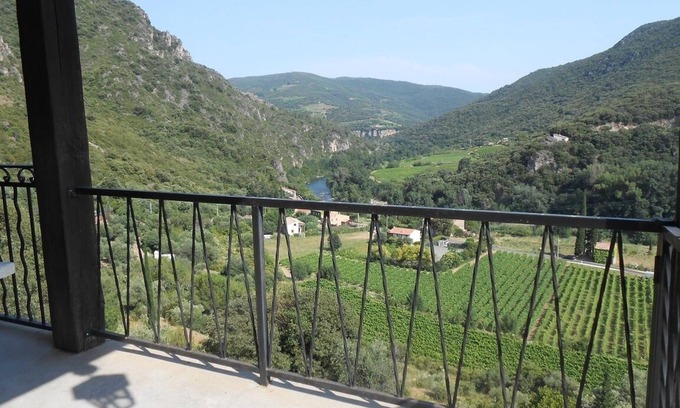 Vieussan House | VILLAGE HOUSE WITH BEAUTIFUL VIEW OF THE VALLEY, HIKING TRAIL, GORGE