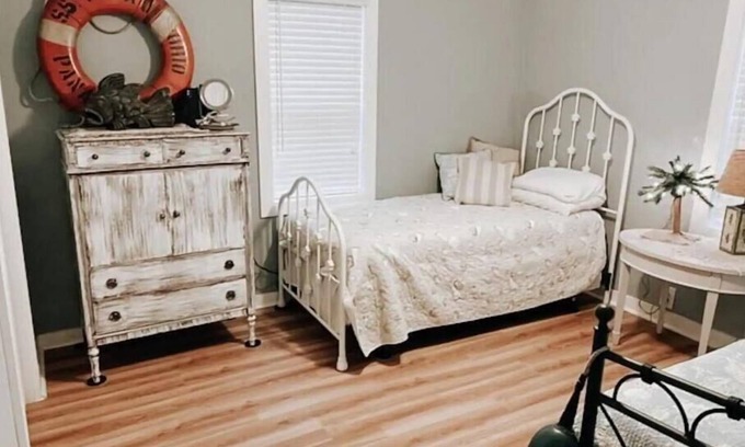 Spring Lake House | Village Lakehouse: Relaxing Getaway near the Beach