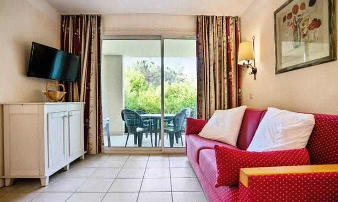 Rouret Apartment | Village Le Rouret - maeva Home - Comfort 1 bedroom apartment (4 people)