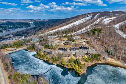 Saint-Faustin-Lac-Carre Apartment | Village Mont-Blanc by Rendez-Vous Mont-Tremblant