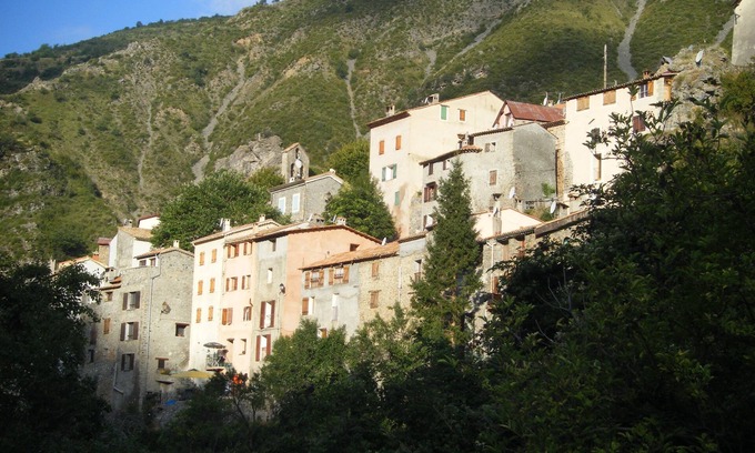 Pierlas Condo | village Mountain, village Mountain