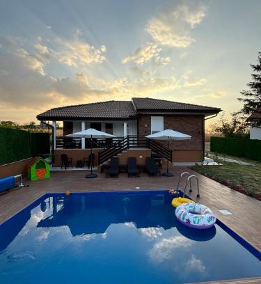 Petrovaradin Villa | Village Relax House