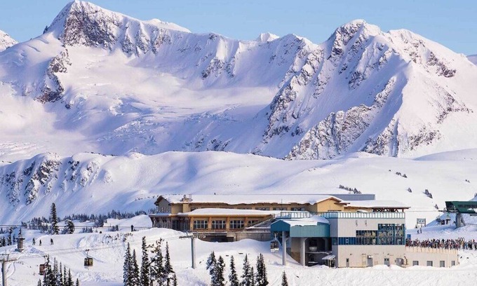 Whistler Cay Heights Apartment | VILLAGE STROLL - Spectacular Village Stroll location & Designer Remodel.
