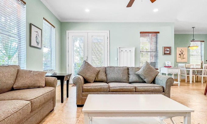 Villages of Crystal Beach House | Villages of Crystal Beach Family Tides