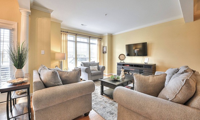 Villages of Five Points House | Villages of Five Points Townhouse.Community Pools, Pickleball Courts & More!