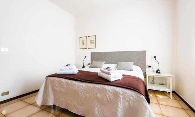 Villaggio degli Sposi Apartment | VILLAGGIO HOSPITAL HOUSE