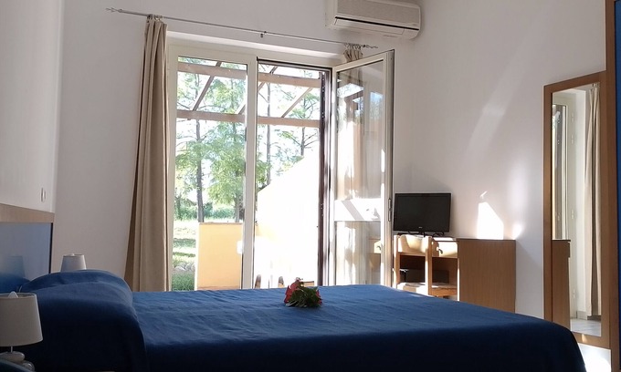 Isca Marina Hotel | Villaggio La Feluca