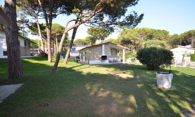 Lignano Riviera House | Villaggio Laura by Interhome