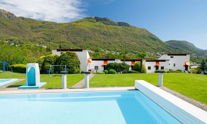 Capriasca Apartment | Villaggio Sureggio A3 mit TicinoTicket by Interhome