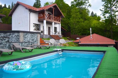 Slavske Villa | Villagoria котедж з басейнами і джакузі