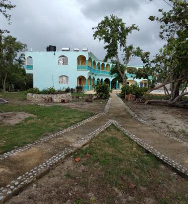 Little Bay Bed & Breakfast | VillaJewelonthe Rock