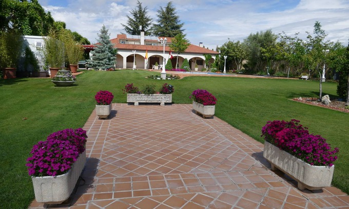 Villamayor Villa | VILLAMERCEDES 1, a paradise in SALAMANCA (Spain).