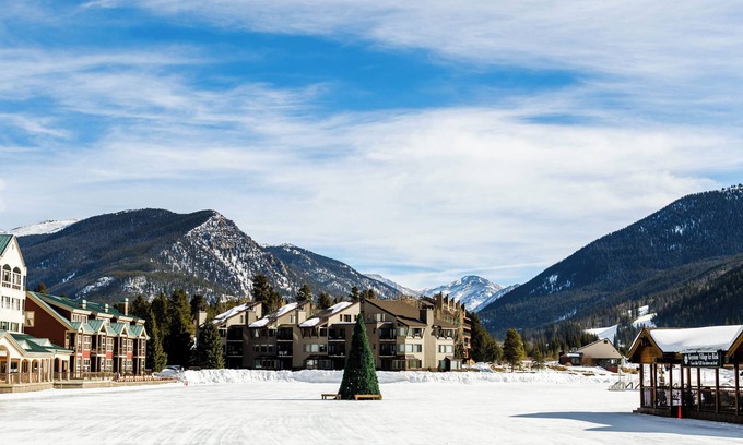 Wildernest Apartment | Villamont #6916 by Summit County Mountain Retreats