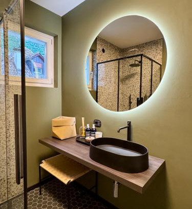 Old Town Apartment | VILLAREJA - Stilvolle ruhige Boutique-Suite mit Terrasse, Designbad und Altstadtblick im Herzen von Bozen