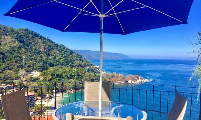 South Shore Hotel Area Condo | VILLAS ALTAS MISMALOYA PHA4 DREAM VIEW TO MISMALOYA BAY AND BEACH