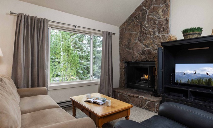 Snowmass Village Condo | Villas at Snowmass Club - 1202
