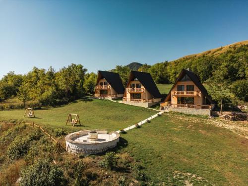 Poscenje Villa | Villas Bašović