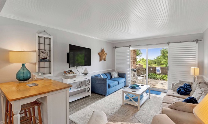 Nags Head House | Villas J2: 2-bedroom Condo, Community Pool & Tennis, 400 ft Soundside Pier