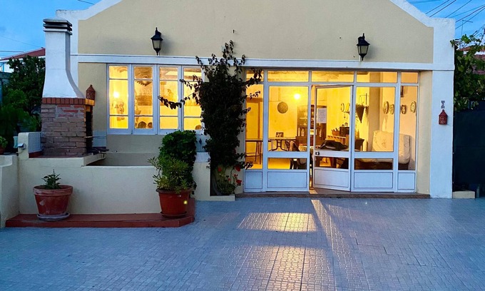 Peniche House | VillasFerrel - FlowerPot Chalet - with large courtyard and living area