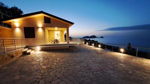 Torre Colonna-sperone Villa | Villini AltaVista