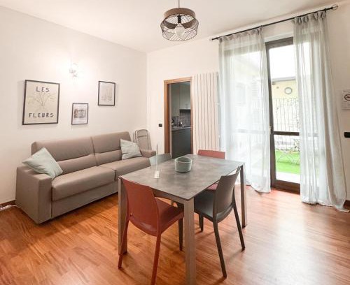 Palazzolo Milanese Apartment | Villoresi 6 - Moderno appartamento con giardino vicino Milano, Rho Fiera, Monza