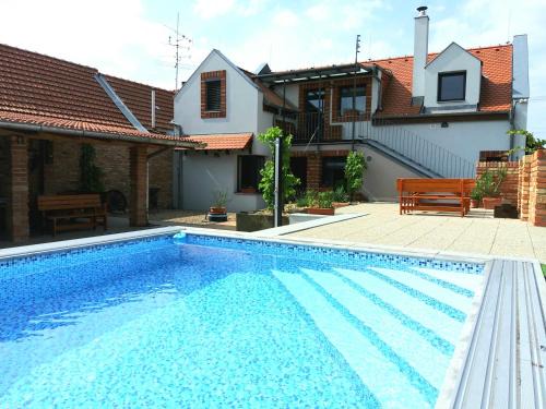 Sakvice Apartment | Vinařský dvůr Turna